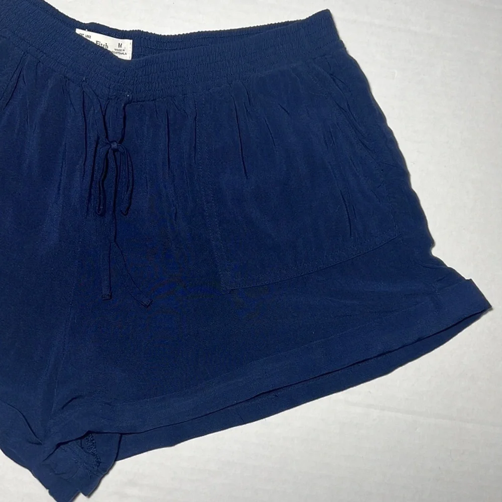 Abercrombie & Fitch Women's Shorts Lot Of 2 Drawstring Pull On Sz M Blue/Green - Picture 6 of 17